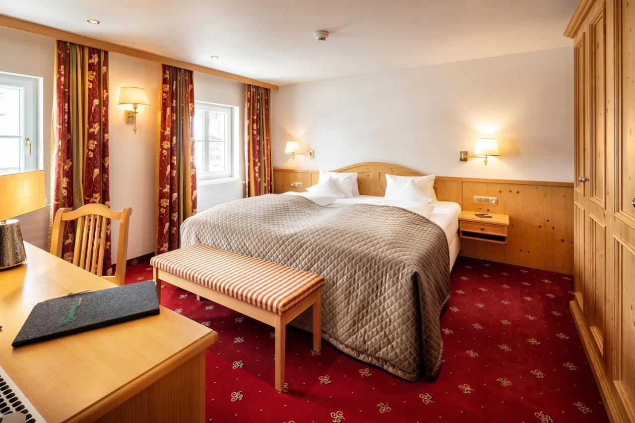 Hotel Tannbergerhof Im Zentrum Von Lech エクステリア 写真