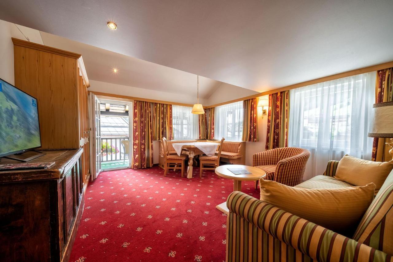 Hotel Tannbergerhof Im Zentrum Von Lech エクステリア 写真