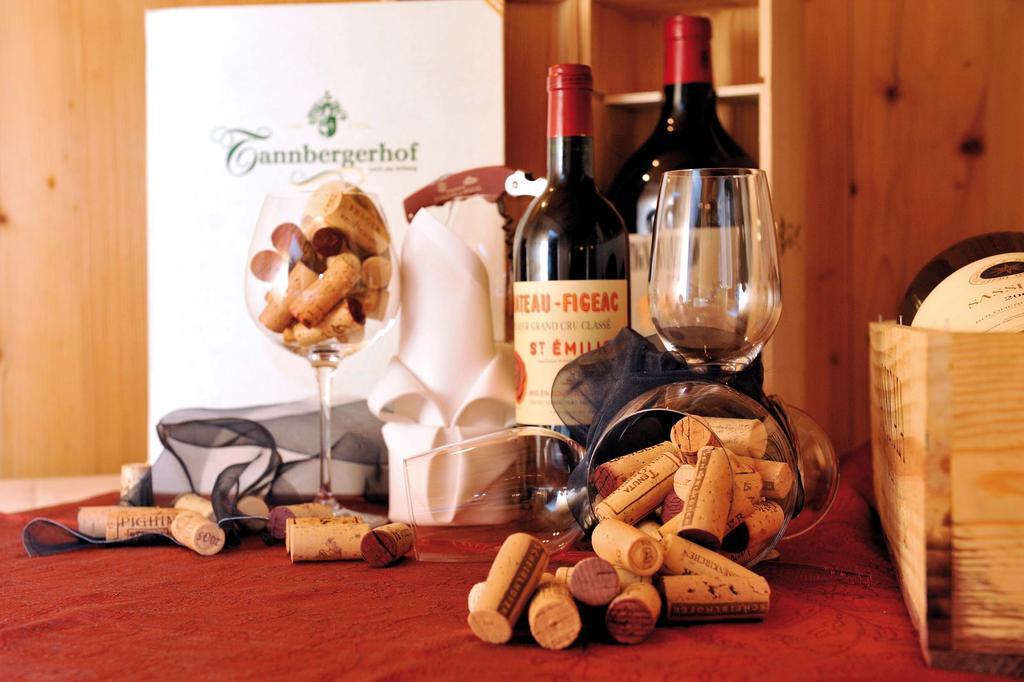 Hotel Tannbergerhof Im Zentrum Von Lech エクステリア 写真